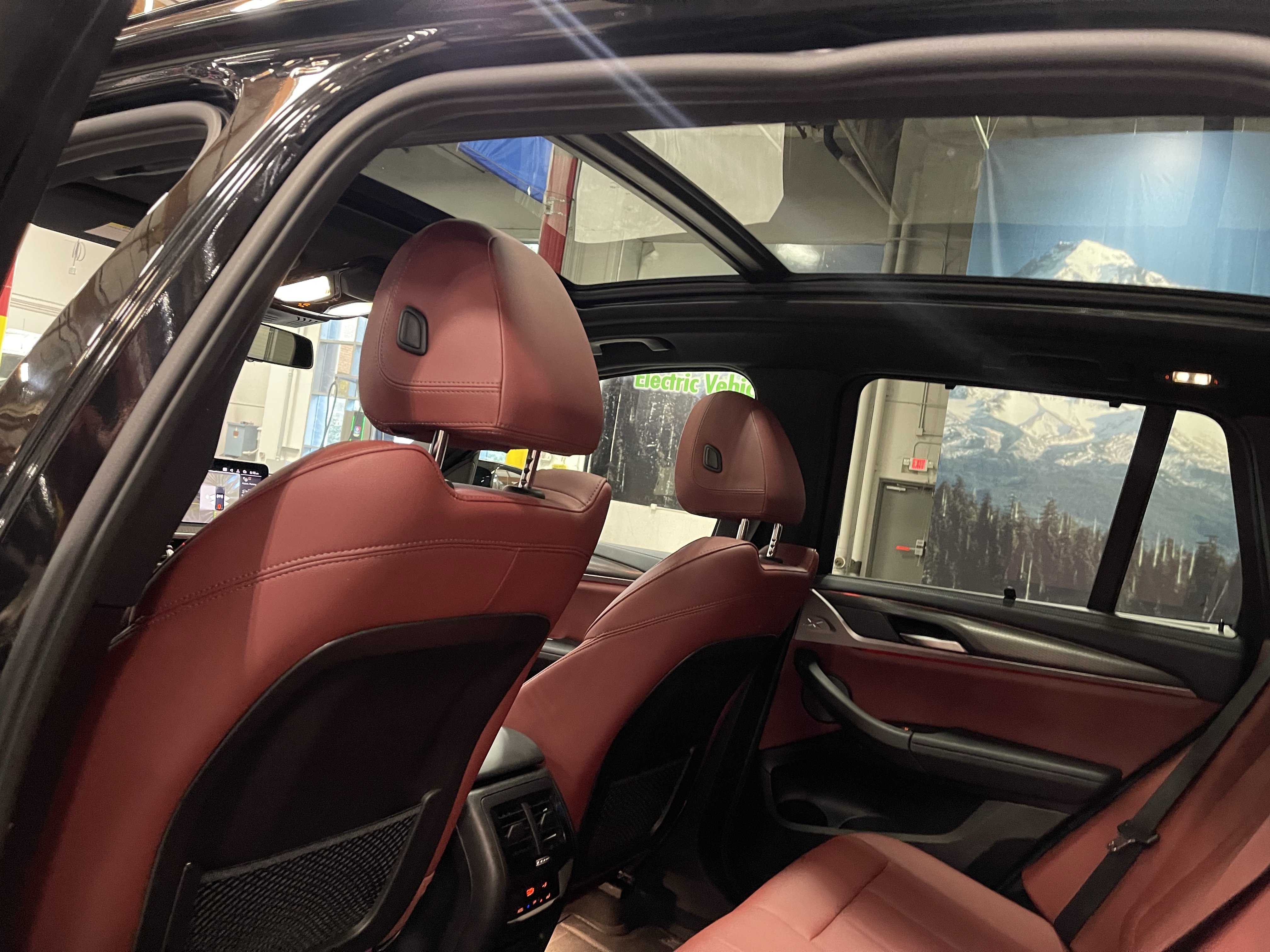 Used 2024 BMW X3 M40i AWD/4WD image 16