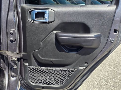 Used 2021 Jeep Gladiator Sport image 49