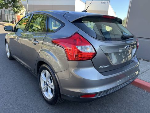 Used 2014 Ford Focus SE FWD image 5
