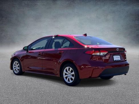 Used 2025 Toyota Corolla LE FWD image 4