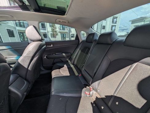 Used 2019 Kia Optima S w/ S Panoramic Sunroof Package image 17