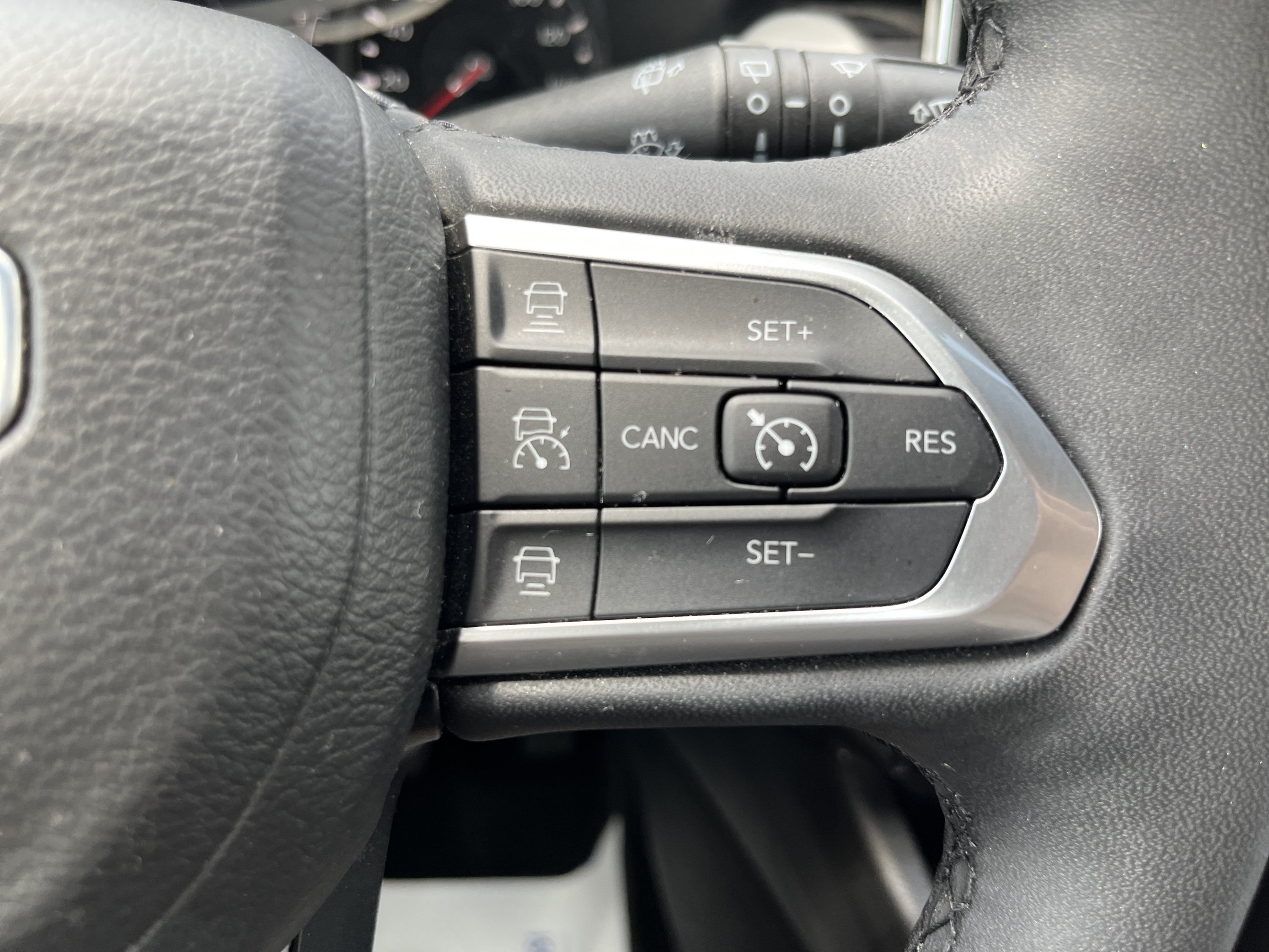 Used 2023 Jeep Compass Limited AWD/4WD image 20
