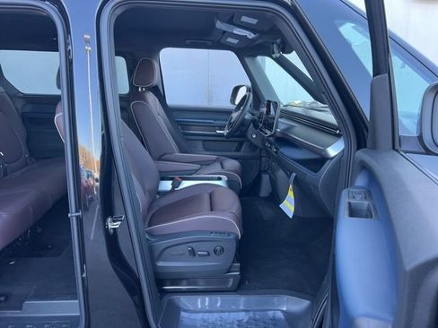 New 2025 Volkswagen ID. Buzz Pro S image 34