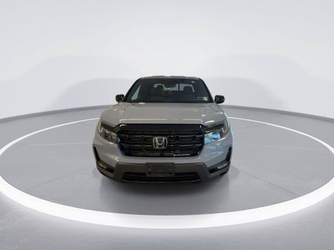 Used 2024 Honda Ridgeline Black Edition image 2