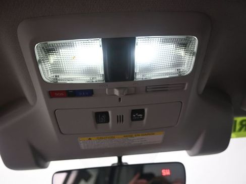 Used 2018 Subaru Forester 2.5i Premium image 12