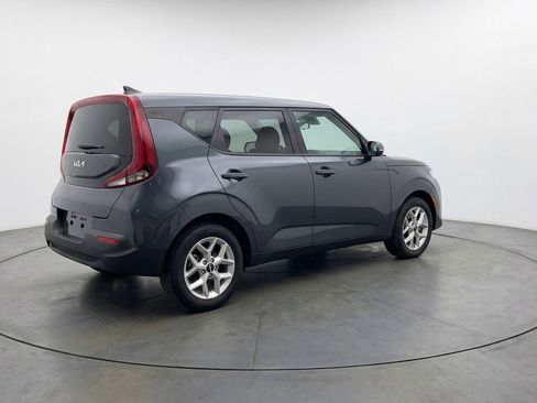 Used 2025 Kia Soul LX w/ LX Technology Package image 9