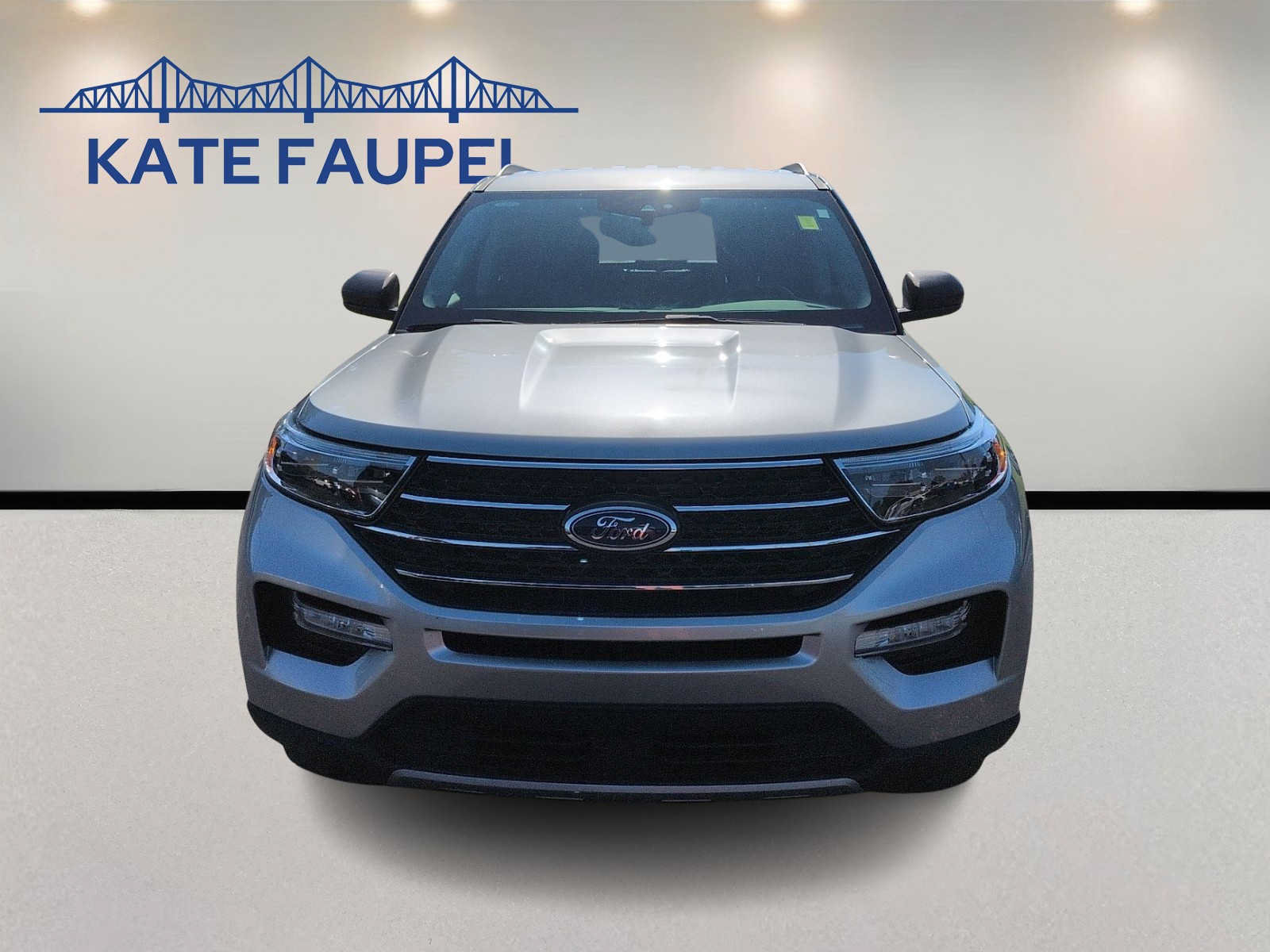 Certified 2024 Ford Explorer XLT w/ Equipment Group 202A AWD/4WD image 2