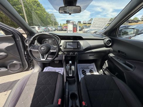 Used 2020 Nissan Kicks S FWD image 11