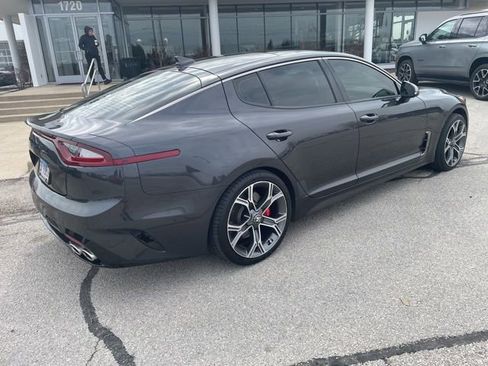 Used 2021 Kia Stinger GT1 image 3