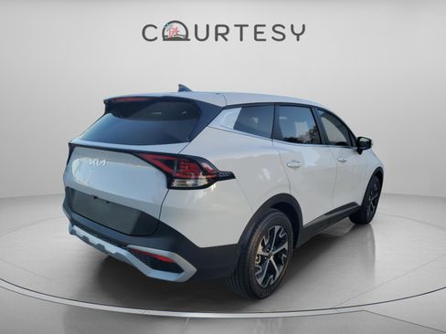 Certified 2025 Kia Sportage EX image 3