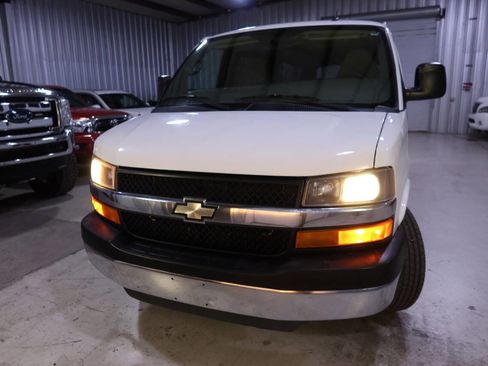 Used 2015 Chevrolet Express 3500 LT w/ LT Preferred Equipment Group image 31