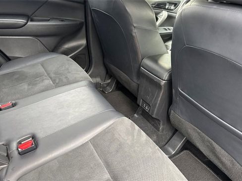 Used 2024 Mitsubishi Eclipse Cross SE image 18