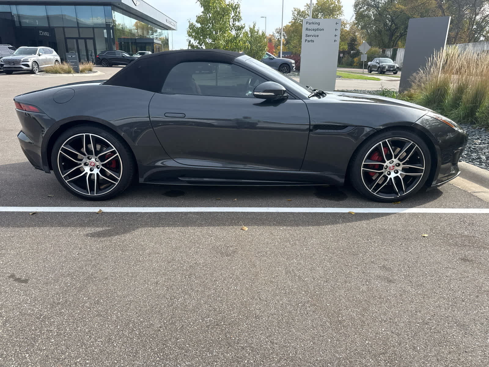 Used 2020 Jaguar F-TYPE Convertible RWD image 5