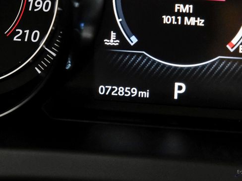 Used 2016 Jaguar F-TYPE R image 79