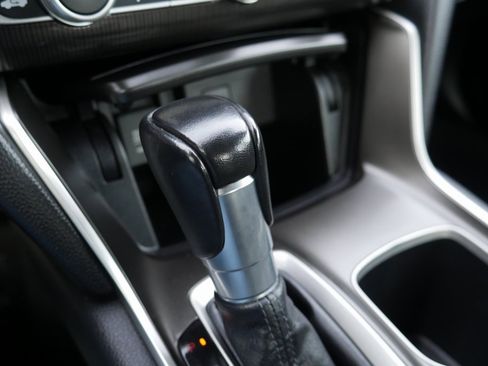 Used 2018 Honda Accord Sport image 19