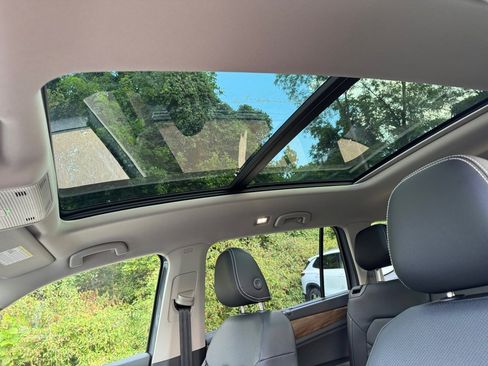 New 2026 Volkswagen Atlas SE image 19