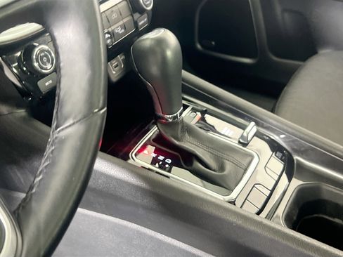 Used 2022 Jeep Compass Latitude w/ Sun and Sound Group image 16