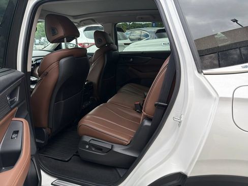 Used 2024 Acura MDX SH-AWD w/ Advance Package image 8