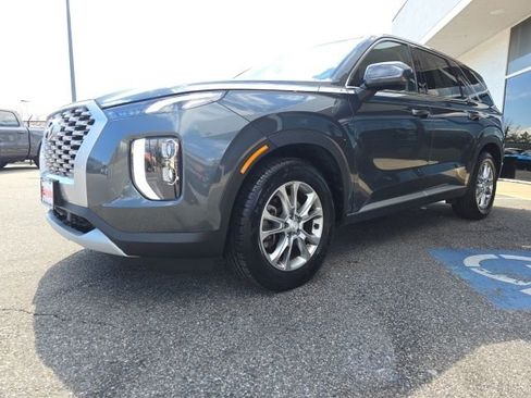 Used 2022 Hyundai Palisade SE image 27