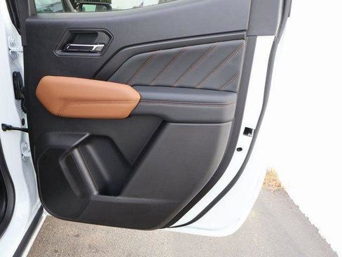 New 2026 GMC Canyon AT4 image 11