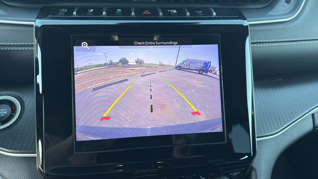 Used 2023 Jeep Grand Cherokee L Laredo AWD/4WD image 26