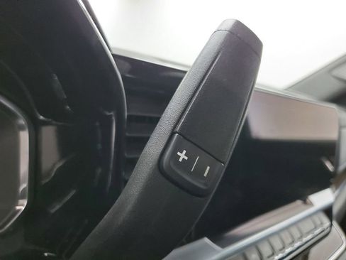 Used 2024 GMC Sierra 1500 Elevation image 33