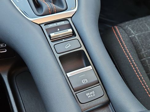 Certified 2025 Honda HR-V Sport image 9