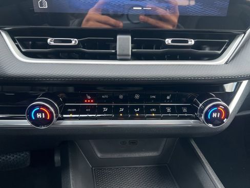 New 2026 Chevrolet Equinox LT w/ Convenience Package II image 20