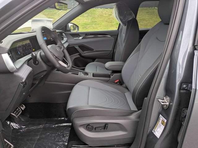 New 2026 Volkswagen Tiguan SE R-Line AWD/4WD image 21