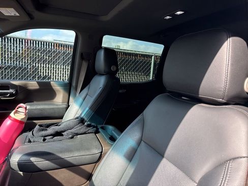 Used 2019 Chevrolet Silverado 1500 LT Trail Boss image 3