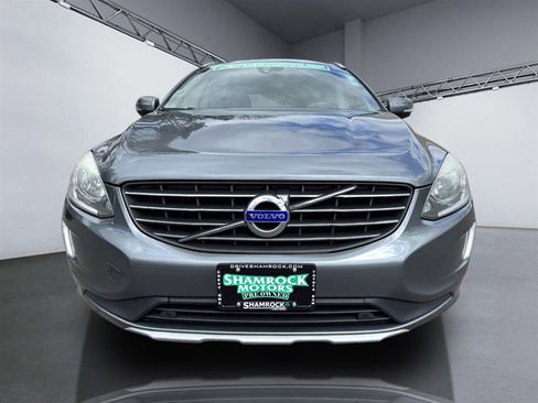 Used 2016 Volvo XC60 T5 Premier image 9