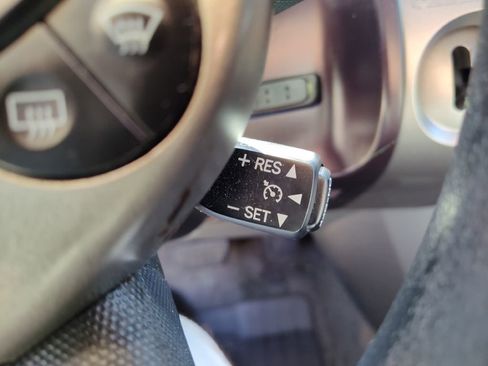 Used 2005 Toyota Prius image 28