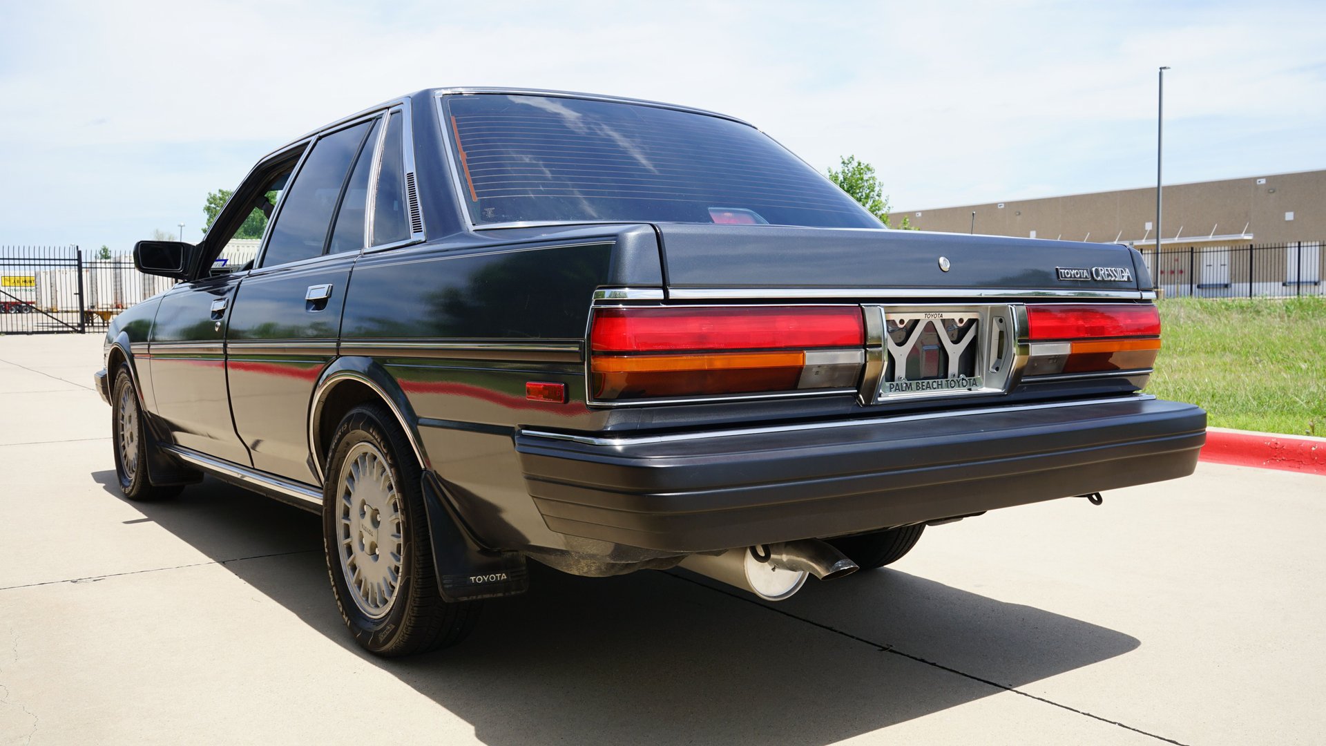 Used 1987 Toyota Cressida Sedan RWD image 9