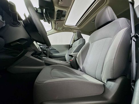 Certified 2025 Subaru Crosstrek 2.0i Premium image 18