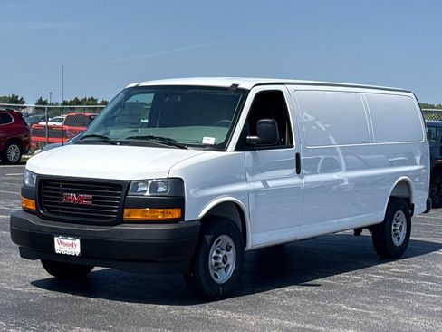 New 2026 GMC Savana 2500 Extended w/ Driver Convenience Package RWD image 4