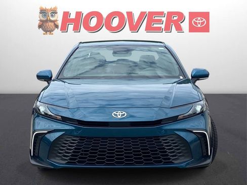 Used 2025 Toyota Camry SE w/ Multimedia Upgrade Package FWD image 6