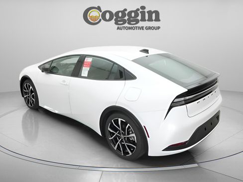 New 2026 Toyota Prius Plug-In Hybrid image 7