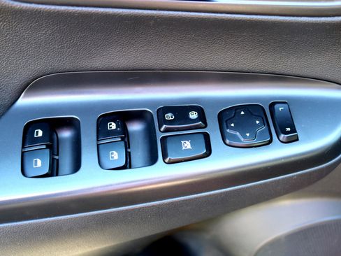 Used 2021 Hyundai Kona Ultimate image 13