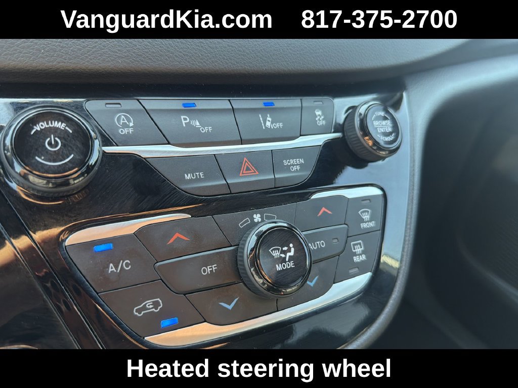 Used 2025 Chrysler Pacifica Select FWD image 20