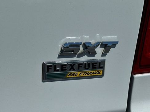 Used 2019 Dodge Grand Caravan SXT FWD image 23