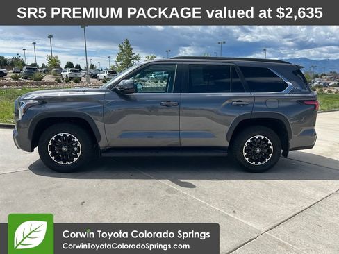 Used 2024 Toyota Sequoia SR5 w/ SR5 Premium Package AWD/4WD image 5