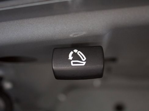 New 2026 Volkswagen Jetta SE image 27