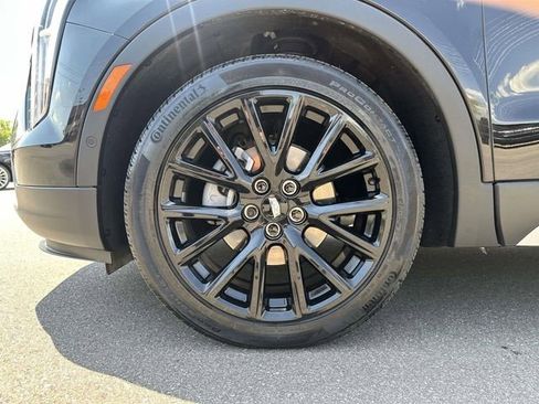 Certified 2023 Cadillac XT4 Premium Luxury w/ Enhanced Visibility Package AWD/4WD image 12