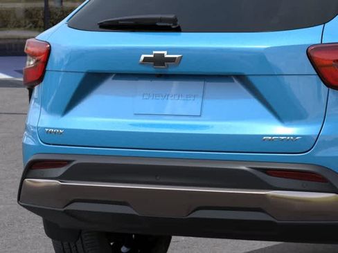 New 2026 Chevrolet Trax ACTIV w/ Sunroof Package FWD image 14