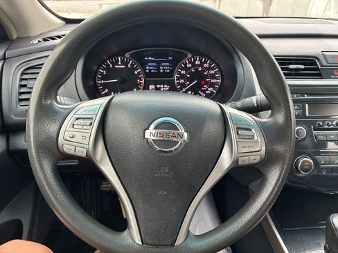 Used 2013 Nissan Altima 2.5 S FWD image 20