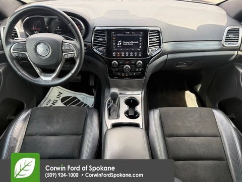Used 2019 Jeep Grand Cherokee Altitude AWD/4WD image 14