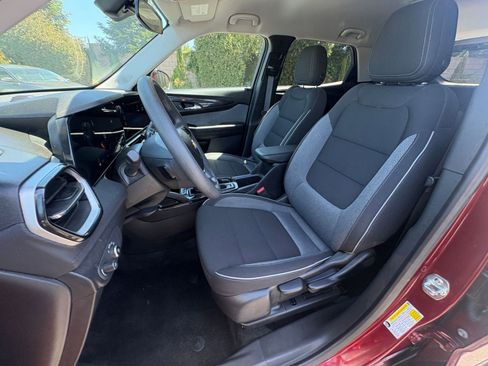 Used 2025 Chevrolet TrailBlazer LT FWD image 35