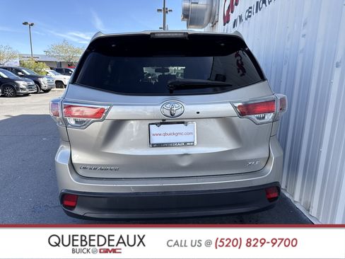 Used 2015 Toyota Highlander XLE image 8