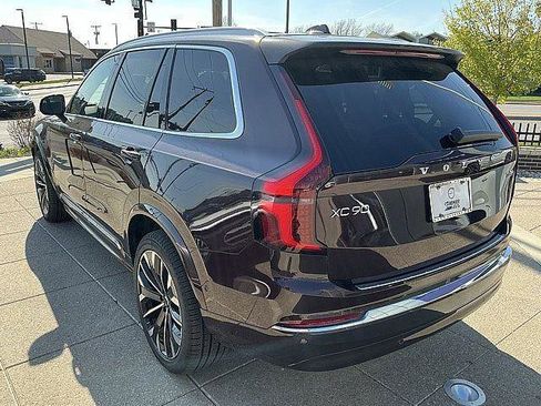 New 2026 Volvo XC90 T8 Ultra w/ Protection Package Premier AWD/4WD image 10