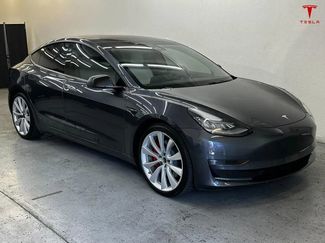 Used 2018 Tesla Model 3 Long Range image 1